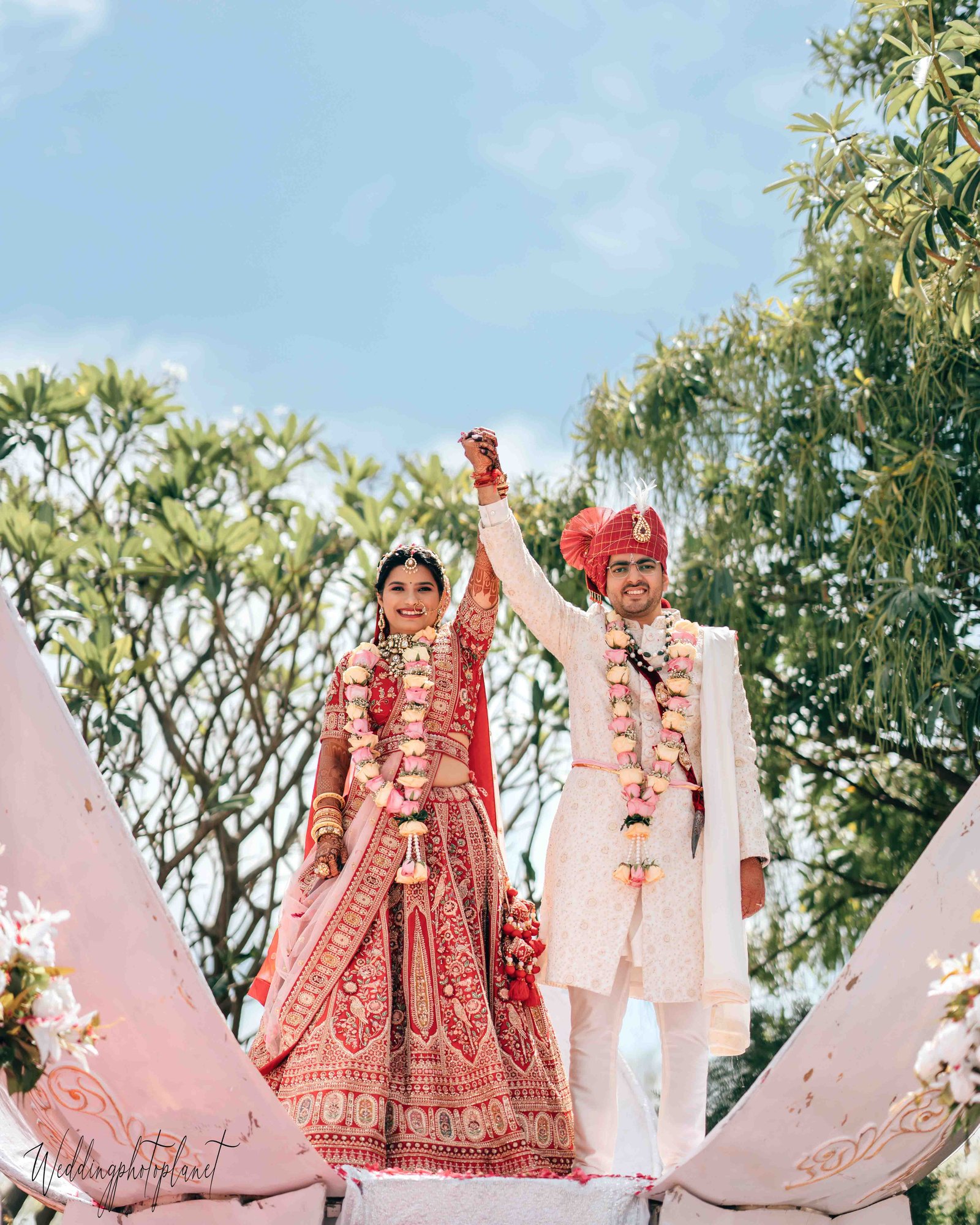 Pre wedding Shoot couple holding hands